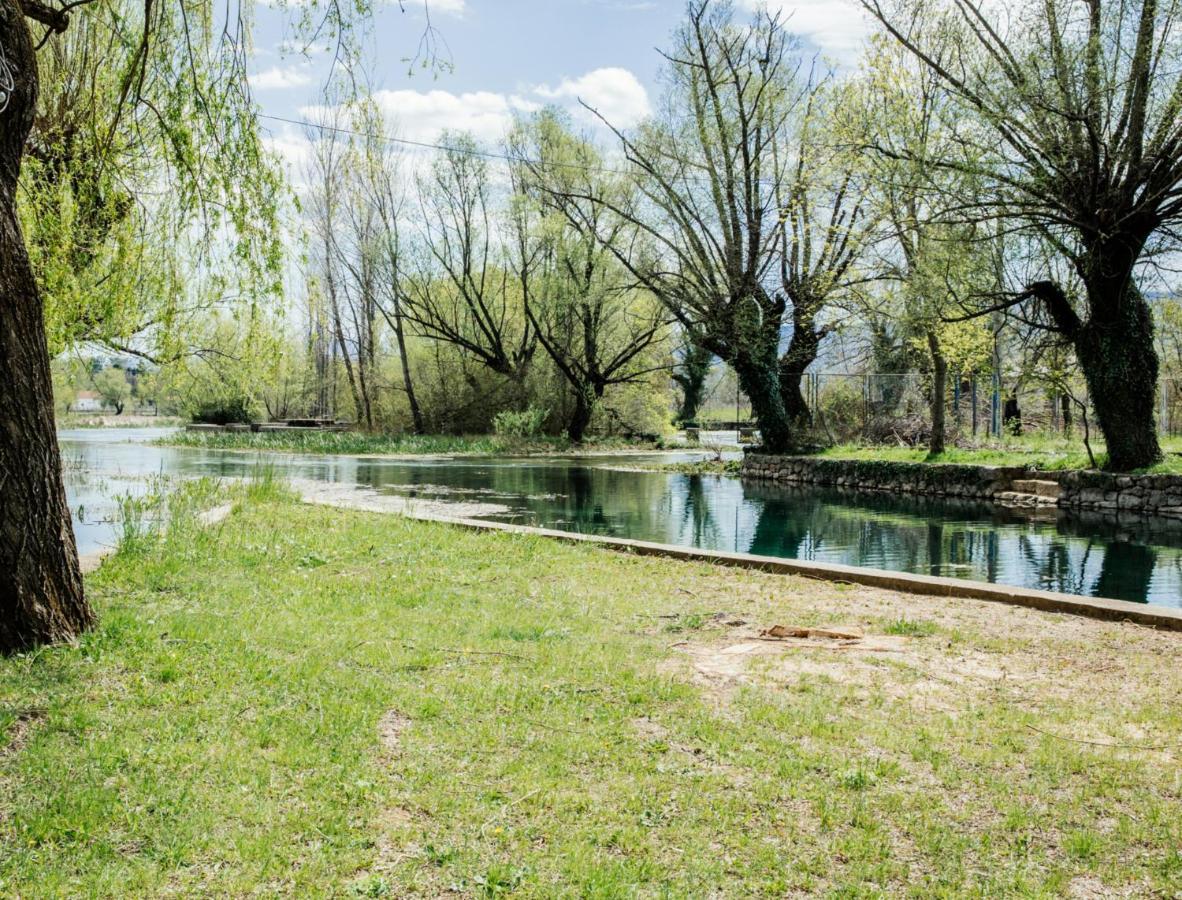 Luxury Leonarda On The River Vrljika Apartment *