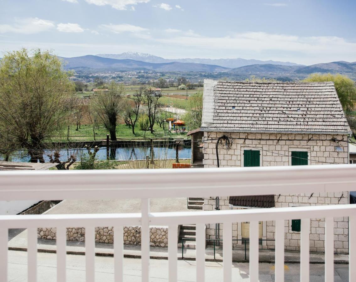 Apartment Luxury Leonarda On The River Vrljika Imotski